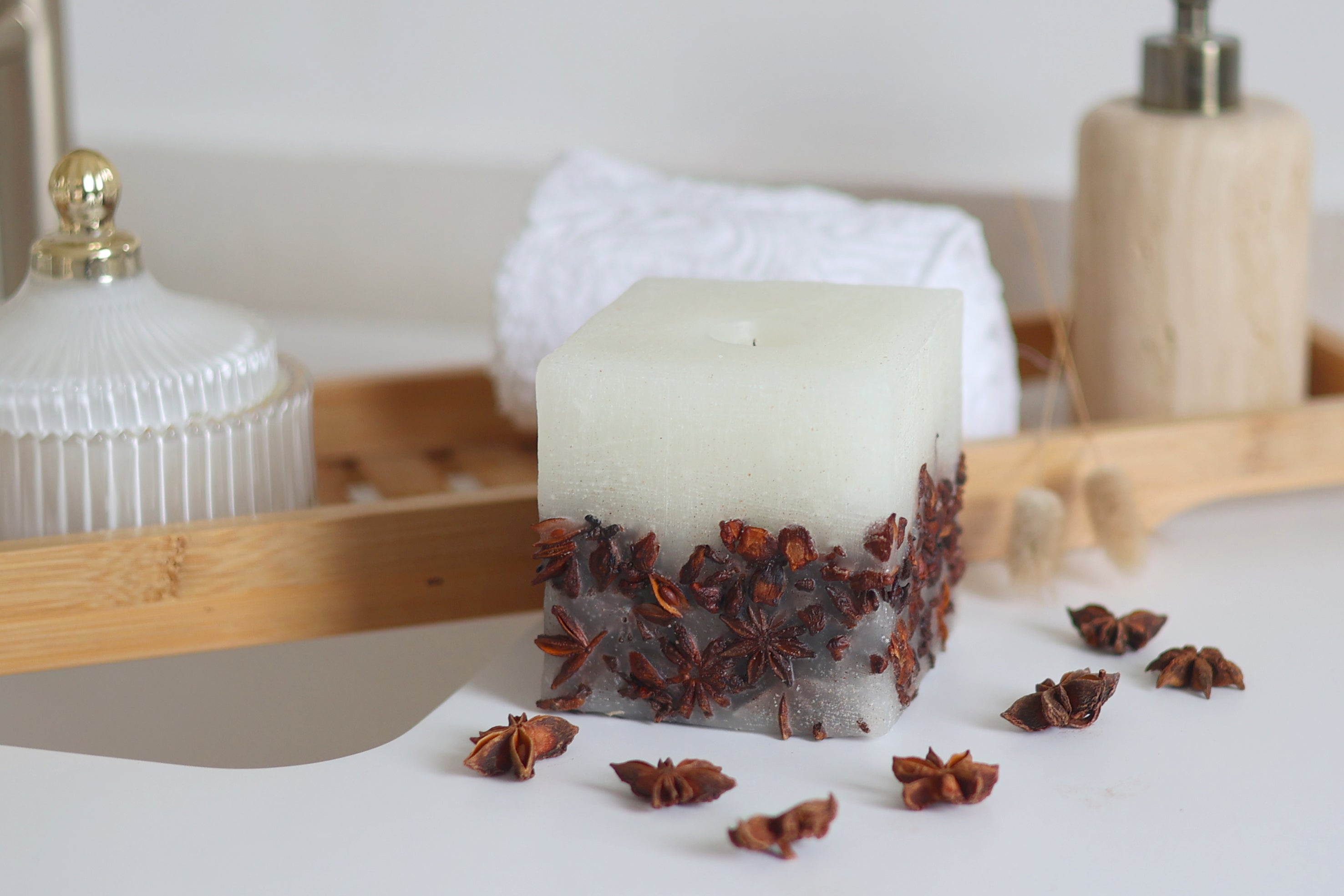 STAR ANISE - SCENTED CANDLE