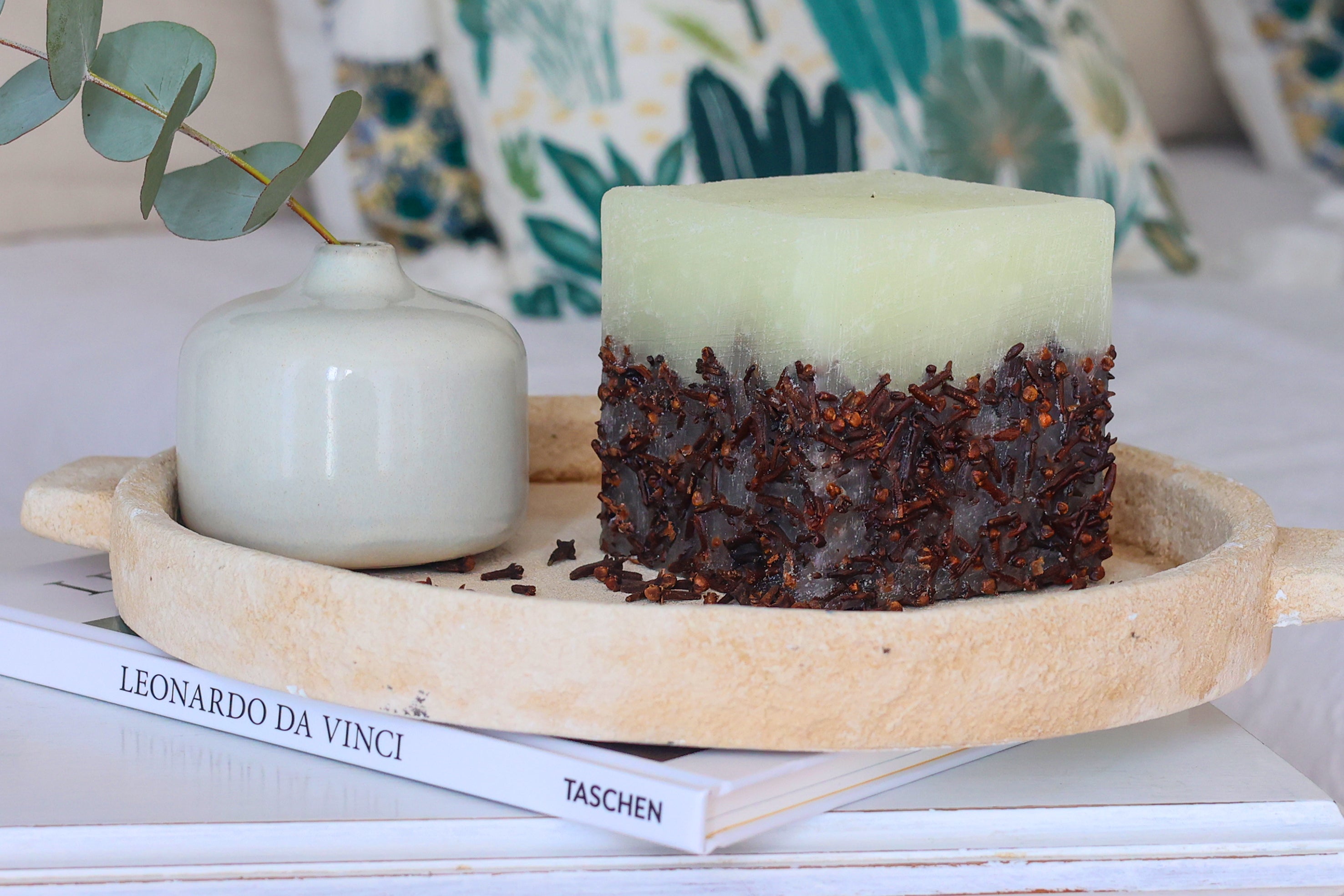 CLOVES - SCENTED CANDLE