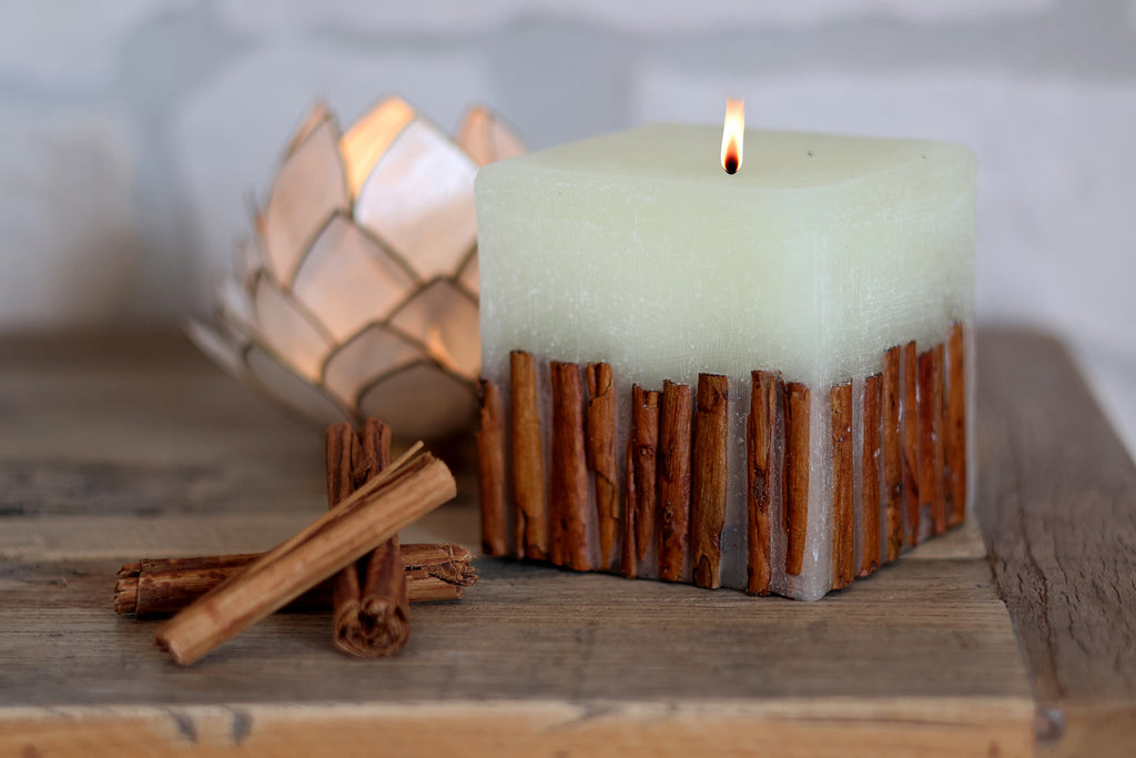 CINNAMON - SCENTED CANDLE